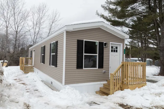 $92,999 | 176 Ash Lane, Springfield, VT 05156