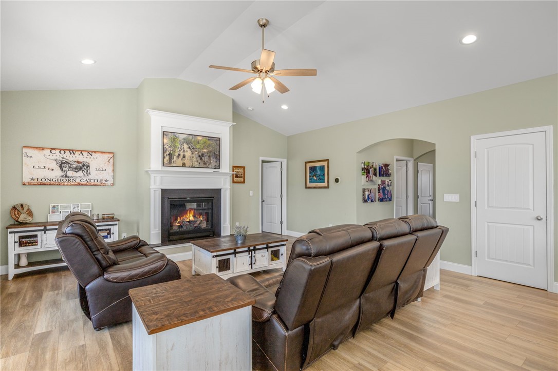 119 Inlet Pointe Drive Anderson, SC 29625 - Photo 6 of 36