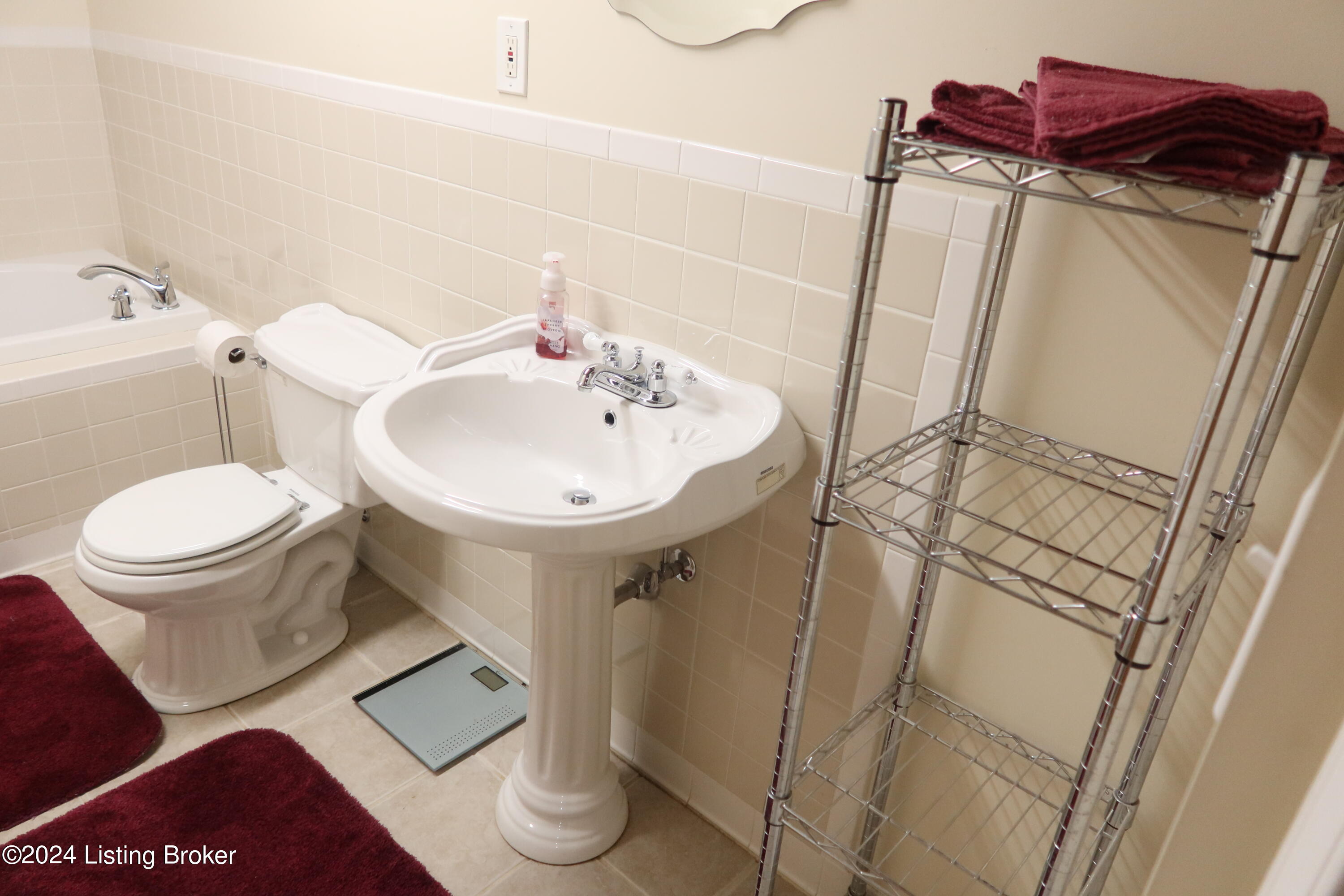 5013 Maryman Road Louisville, KY 40258 - Photo 30 of 33 2024-01-08 06.06.42