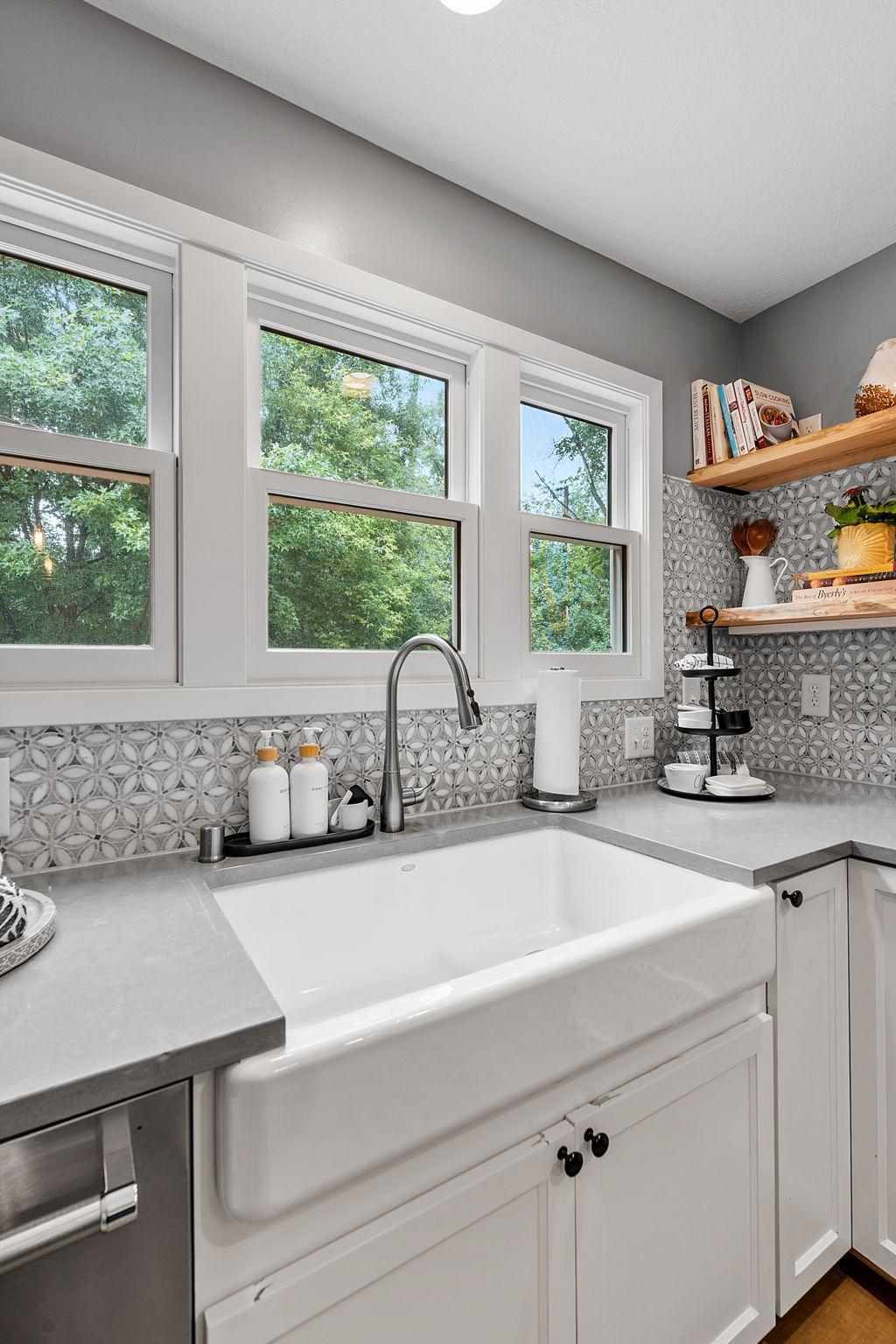 14516 Idylwood Road Minnetonka, MN 55345 - Photo 7 of 46
