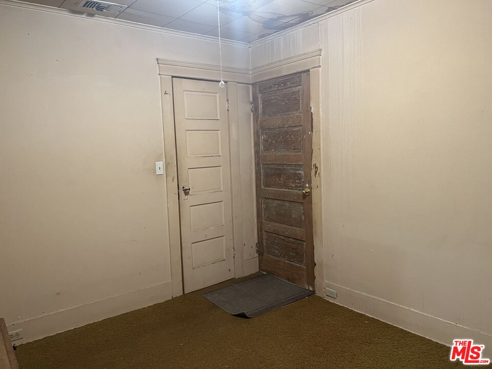 9934 Tujunga Canyon Boulevard Tujunga, CA 91042 - Photo 5 of 15