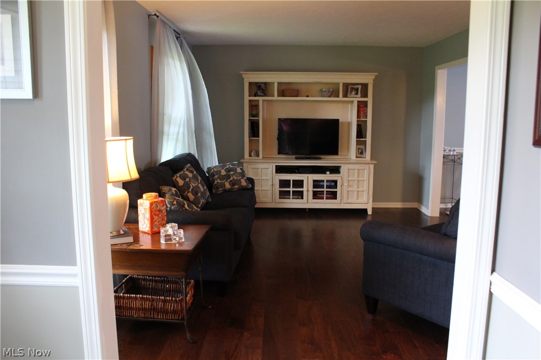 7897 Tower Road Seville, OH 44273 - Photo 4 of 24 Enter living room from foyer