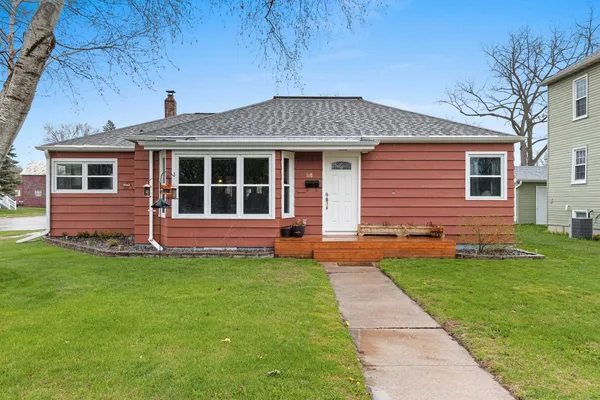 $249,000 | 118 Jones Avenue, Oconto, WI 54153