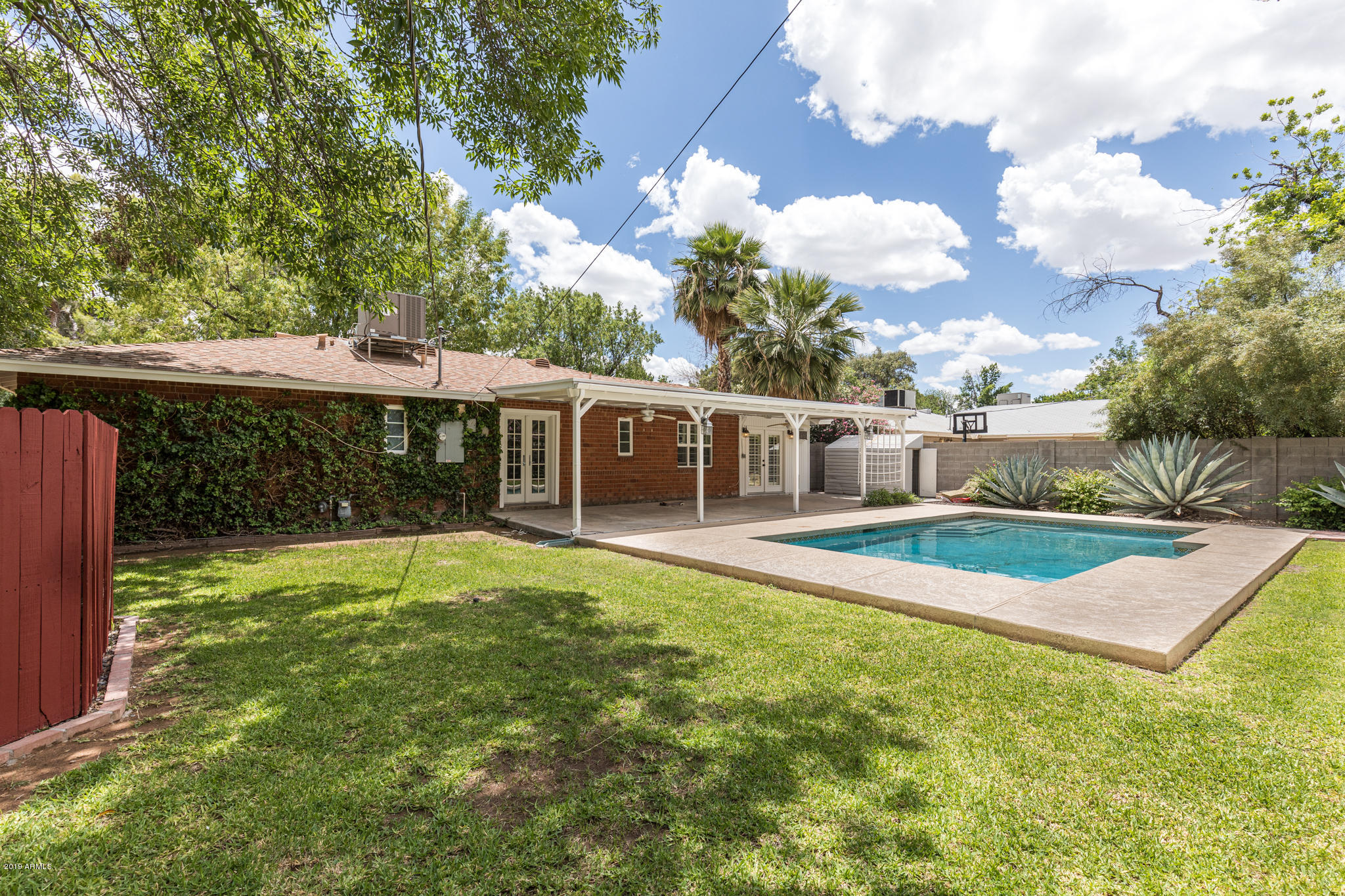 3734 East Piccadilly Road Phoenix, AZ 85018 - Photo 9 of 11 3734 Picadilly (10 of 11)