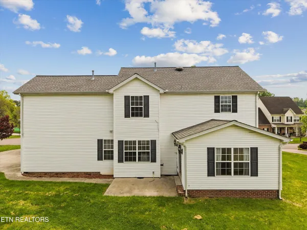 $459,900 | 5127 Magic Lantern Drive, Knoxville, TN 37918