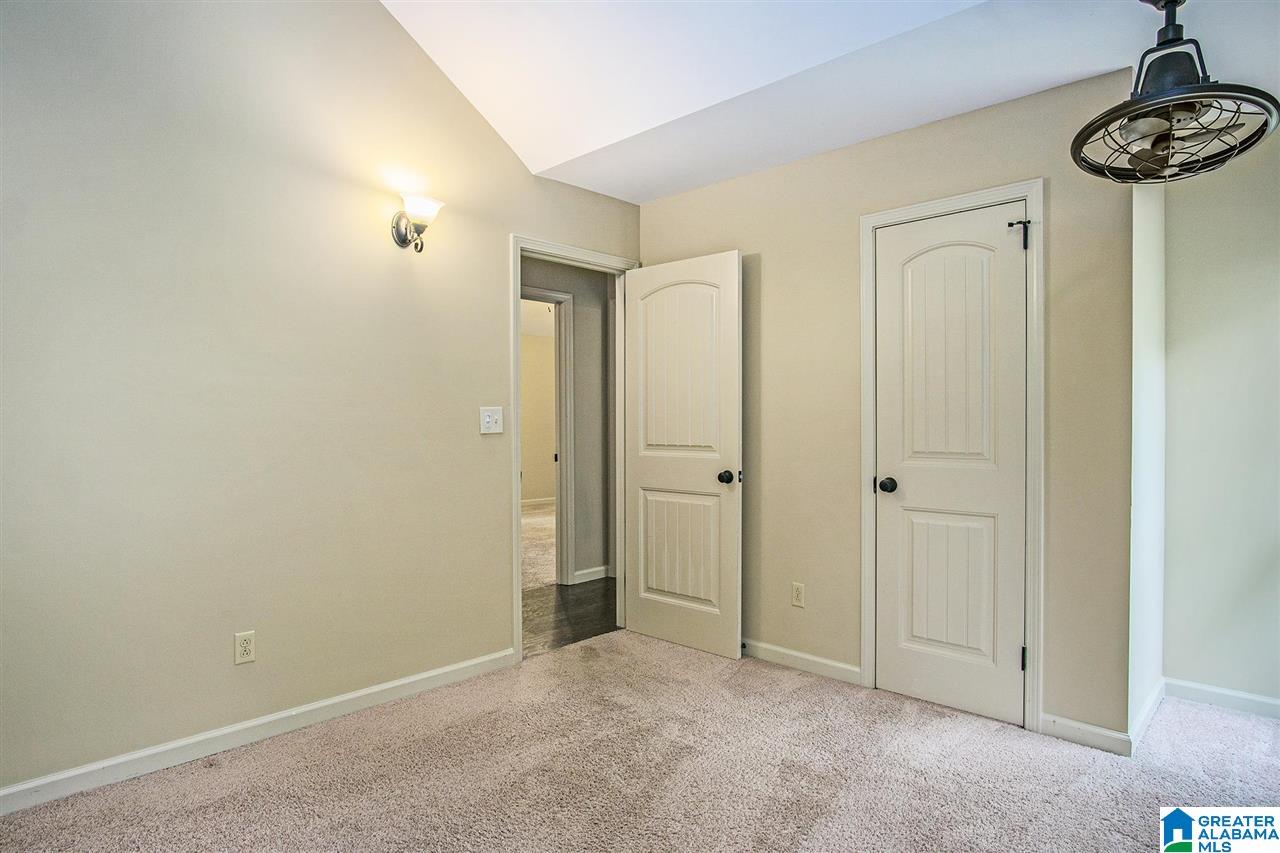 37 Shades Crest Road Birmingham, AL 35226 - Photo 17 of 34