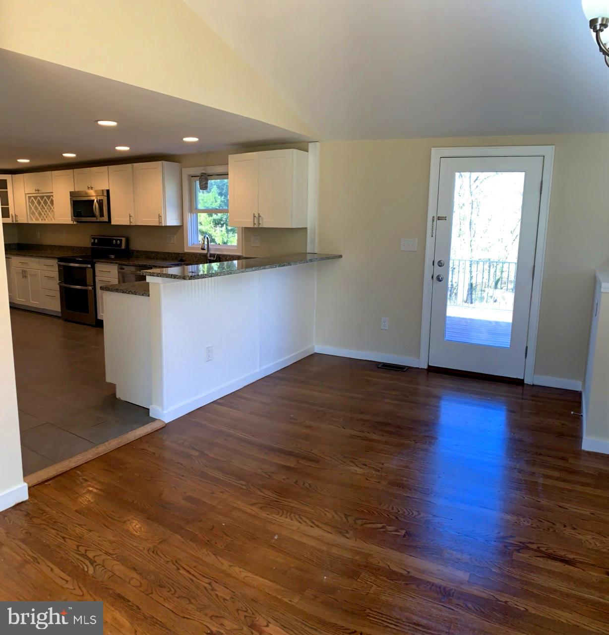 9813 Moyer Road Damascus, MD 20872 - Photo 11 of 43 Dinning Room to Deck
