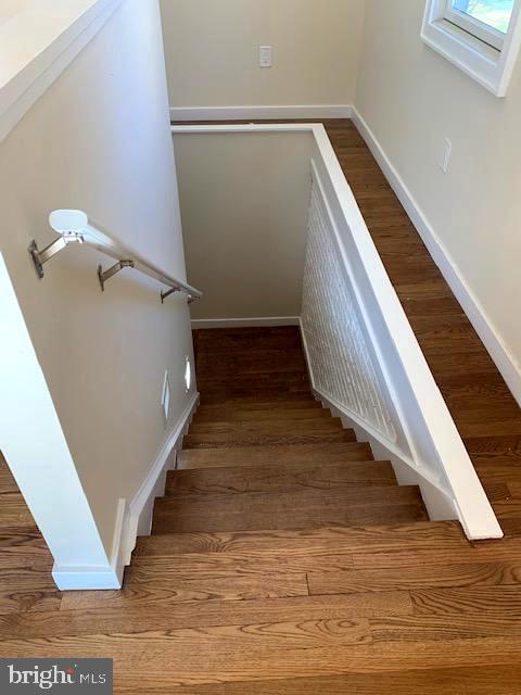 9813 Moyer Road Damascus, MD 20872 - Photo 27 of 43 Stairs to downstairs