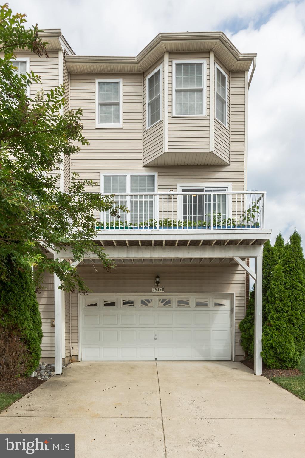 25440 South Riding Boulevard Chantilly, VA 20152 - Photo 35 of 37 Gallery Image 35
