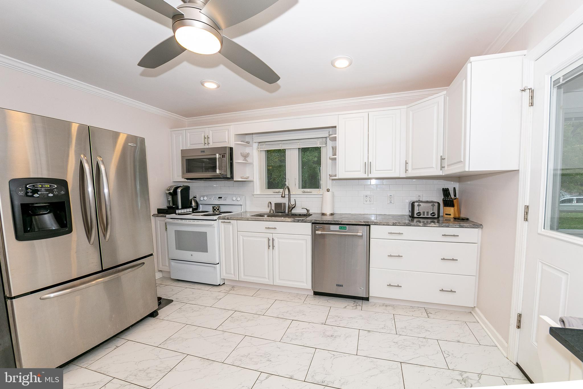 27 Hilltop Road Ewing, NJ 08638 - Photo 14 of 29