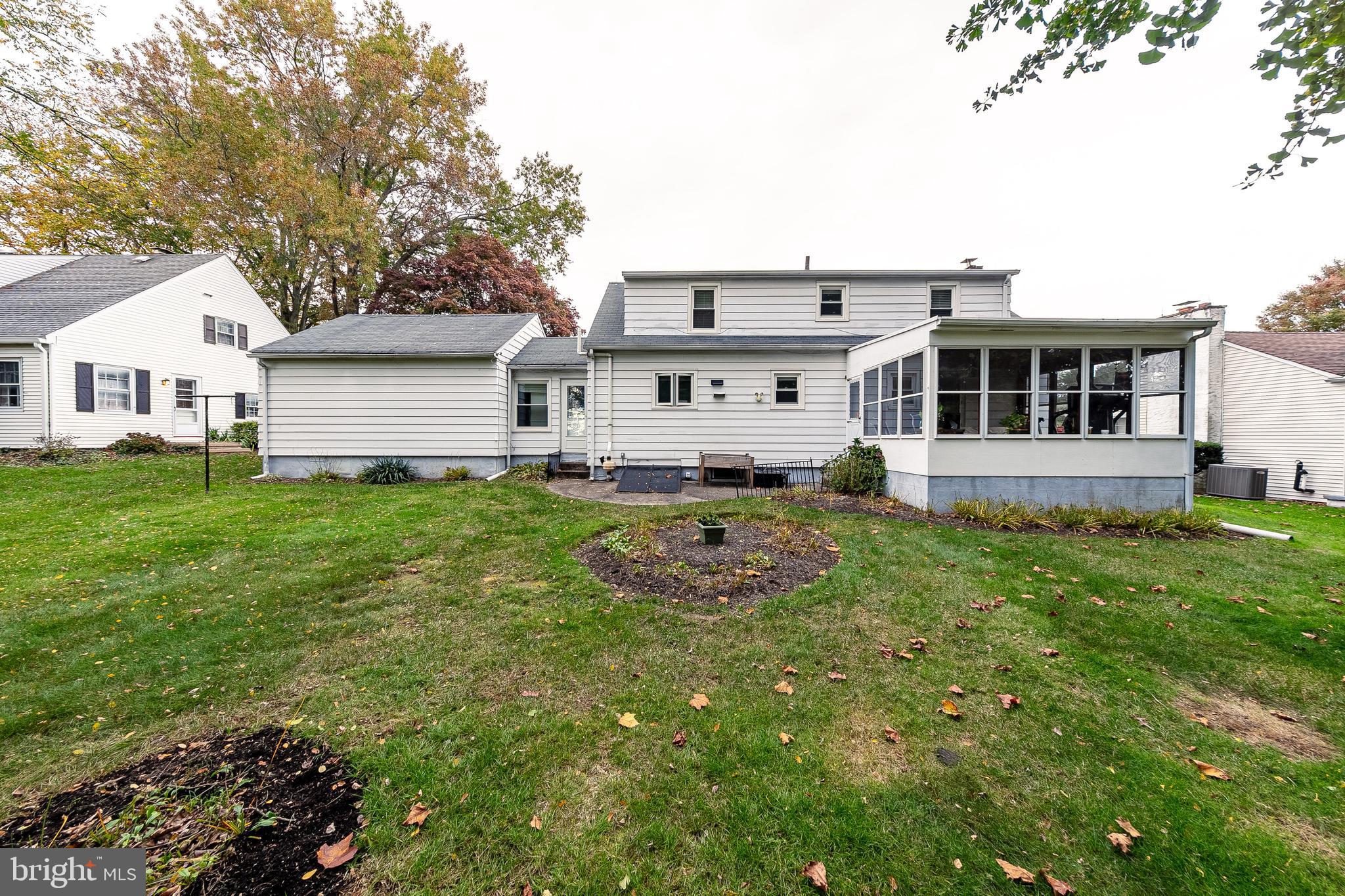 27 Hilltop Road Ewing, NJ 08638 - Photo 5 of 29