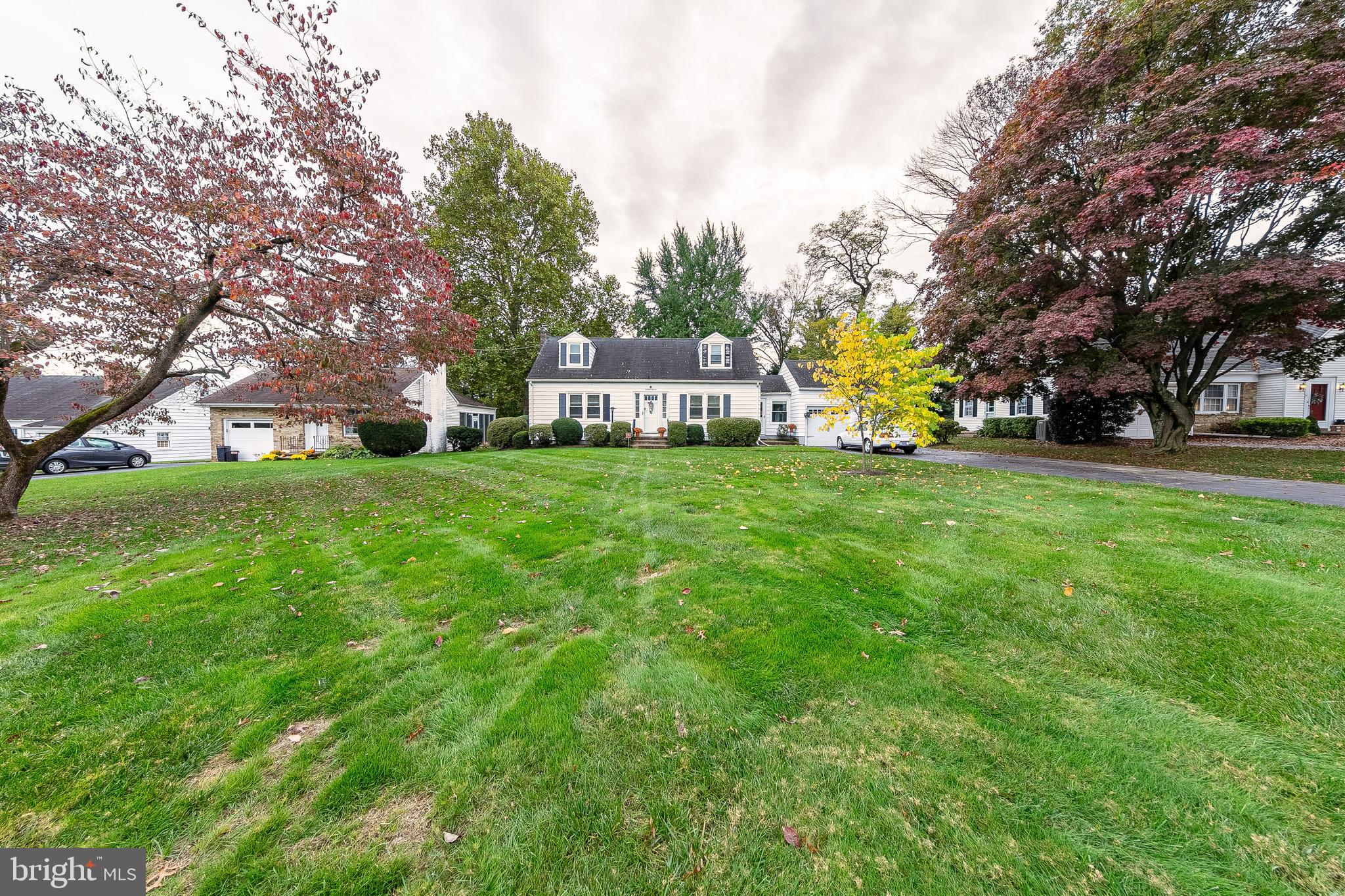 27 Hilltop Road Ewing, NJ 08638 - Photo 8 of 29