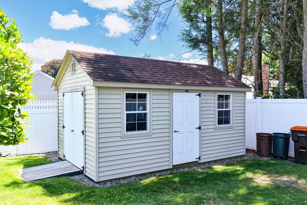 169 Country Road Agawam, MA 01001 - Photo 40 of 41
