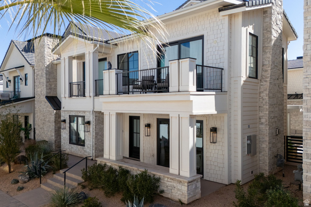 5354 Cyan Lane St. George, UT 84790 - Photo 33 of 45 View of front of house with a balcony