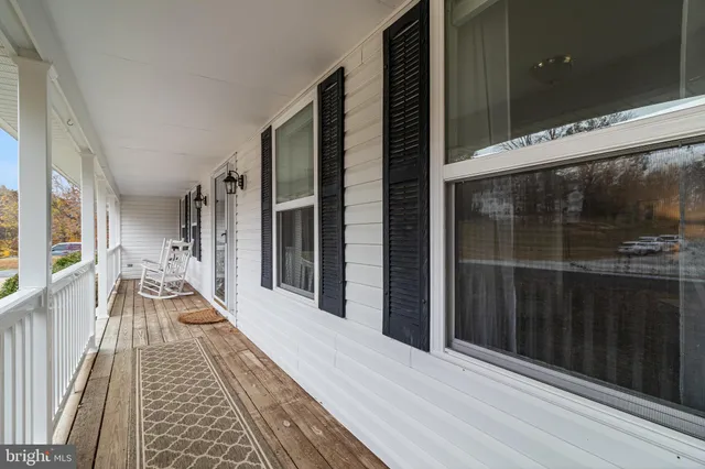 $749,900 | 130 Walnut Creek Road, Huntingtown, MD 20639