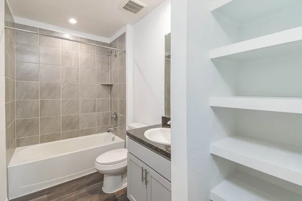 $2,300 | 24219 Copperleaf Bay Lane, Spring, TX 77373