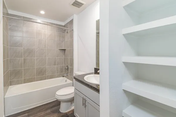 $2,300 | 24219 Copperleaf Bay Lane, Spring, TX 77373