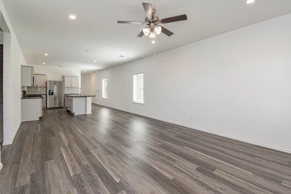 $2,300 | 24219 Copperleaf Bay Lane, Spring, TX 77373