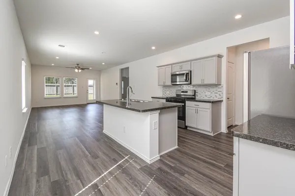 $2,300 | 24219 Copperleaf Bay Lane, Spring, TX 77373