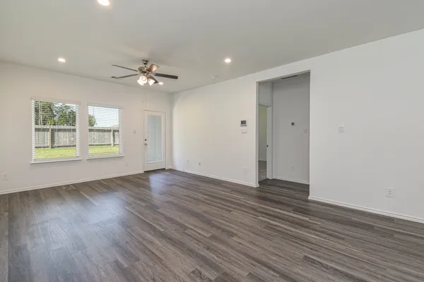 $2,300 | 24219 Copperleaf Bay Lane, Spring, TX 77373