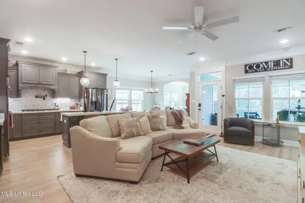 $2,550 | 13229 Artisan Road, Gulfport, MS 39503