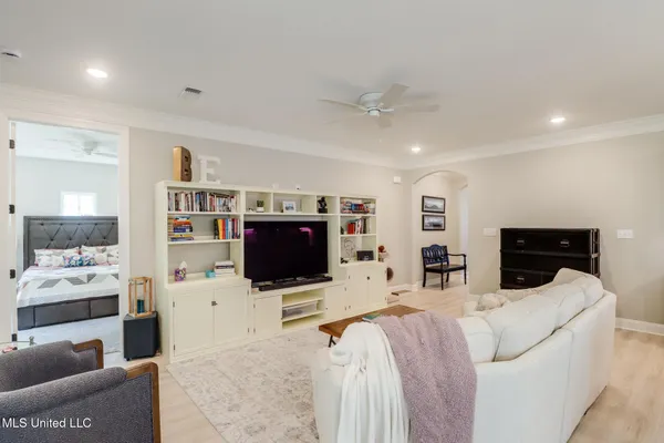 $2,550 | 13229 Artisan Road, Gulfport, MS 39503