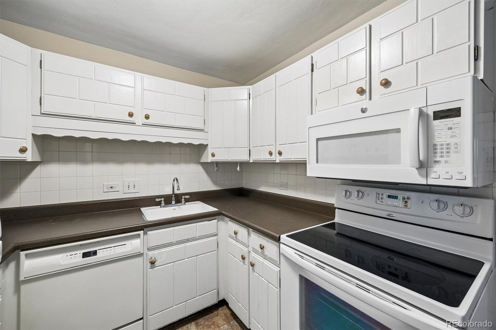 7801 West 35th Avenue, Unit 309 Wheat Ridge, CO 80033 - Photo 4 of 35