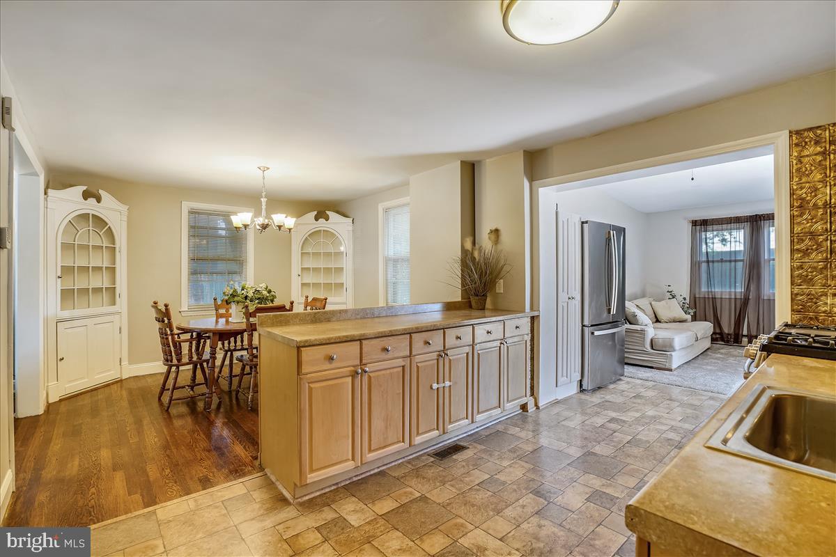 7009 Alden Road Baltimore, MD 21208 - Photo 12 of 46 Gallery Image 12
