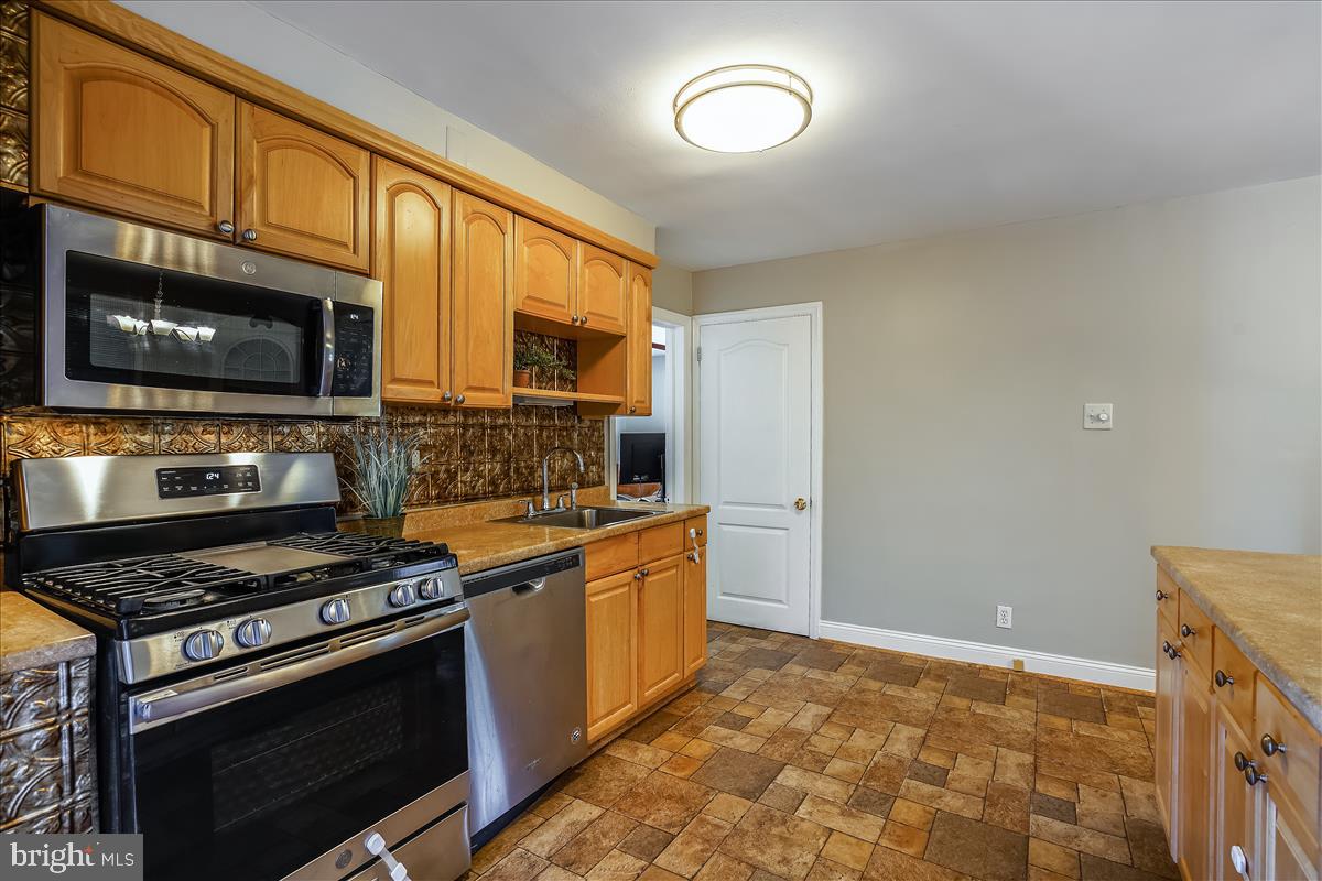 7009 Alden Road Baltimore, MD 21208 - Photo 13 of 46 Gallery Image 13