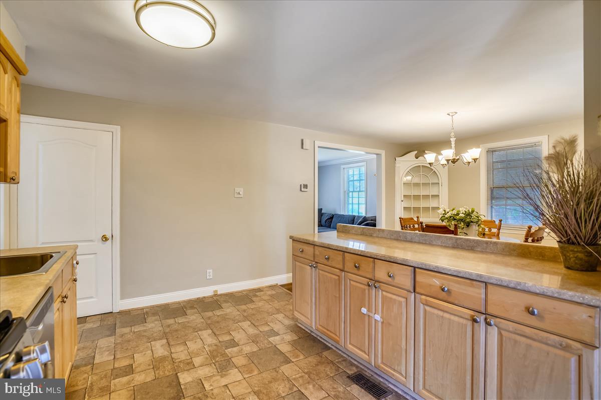 7009 Alden Road Baltimore, MD 21208 - Photo 14 of 46 Gallery Image 14
