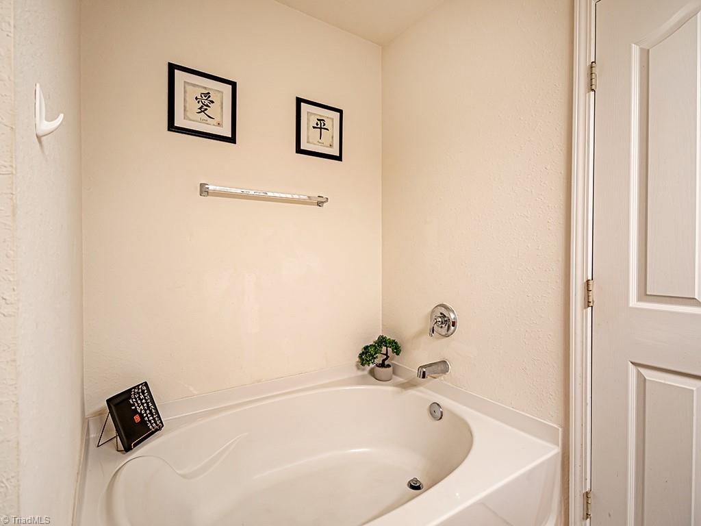 1345 Sharp Ridge Road Greensboro, NC 27406 - Photo 24 of 29 Gallery Image 24