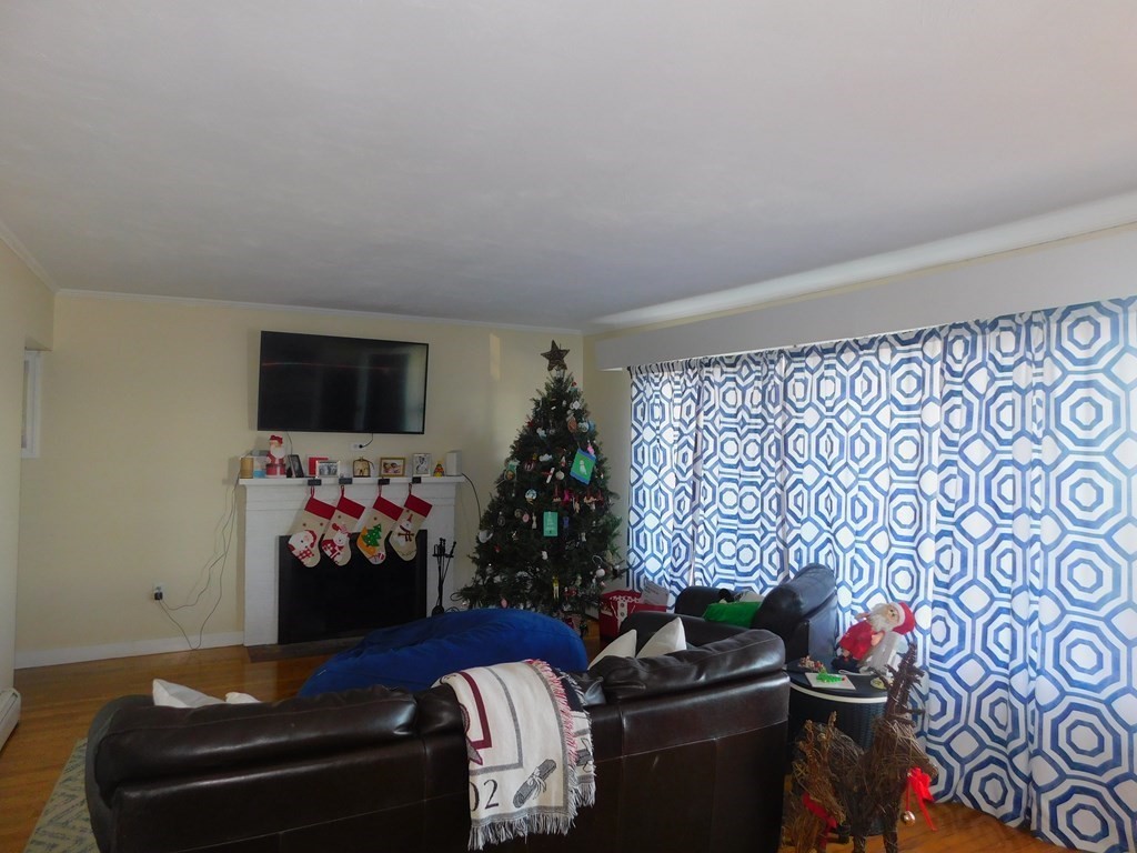 141 Bayside Road Quincy, MA 02171 - Photo 2 of 18