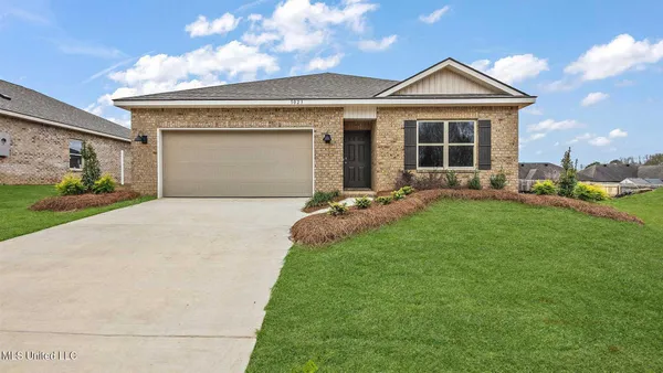 $219,900 | 5011 Fox Glen Drive, Jackson, MS 39212
