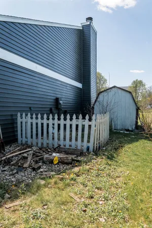 $249,000 | 213 Granada Drive, Kendallville, IN 46755