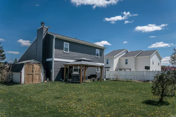 $249,000 | 213 Granada Drive, Kendallville, IN 46755