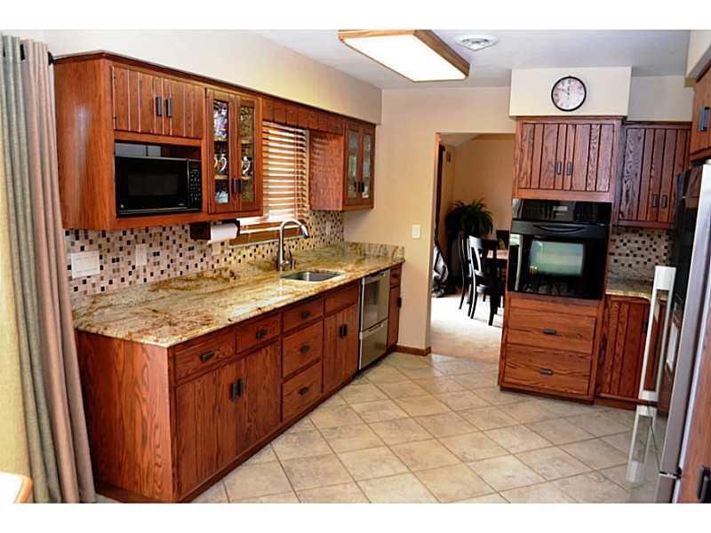 153 Wray Large Road Jefferson Hills, PA 15025 - Photo 9 of 23 Kitchen.