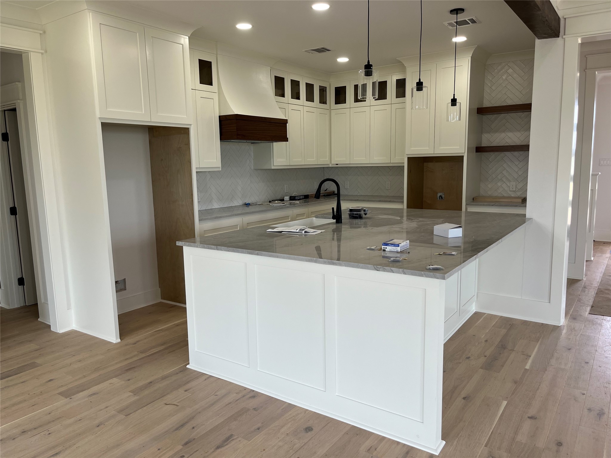 8900 Kulow Road Sealy, TX 77474 - Photo 8 of 28
