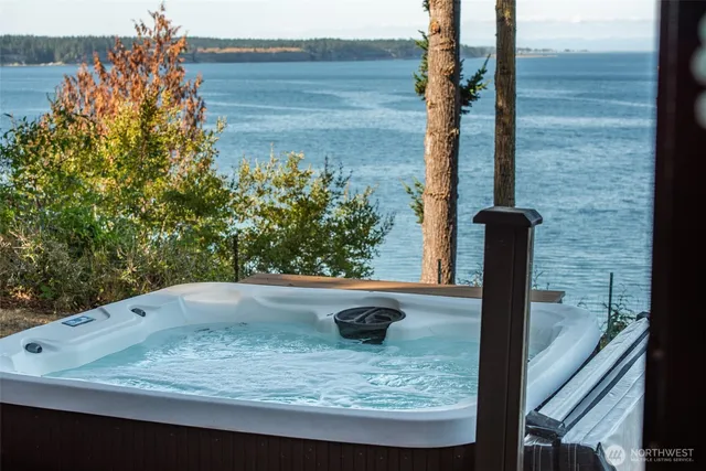 $1,049,000 | 412 Buck Loop Road, Sequim, WA 98382