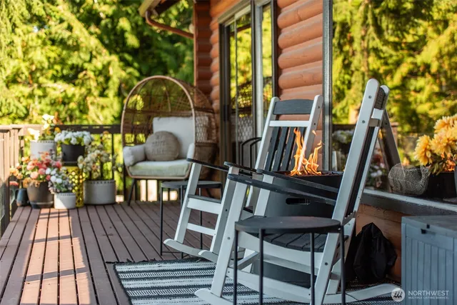 $1,049,000 | 412 Buck Loop Road, Sequim, WA 98382