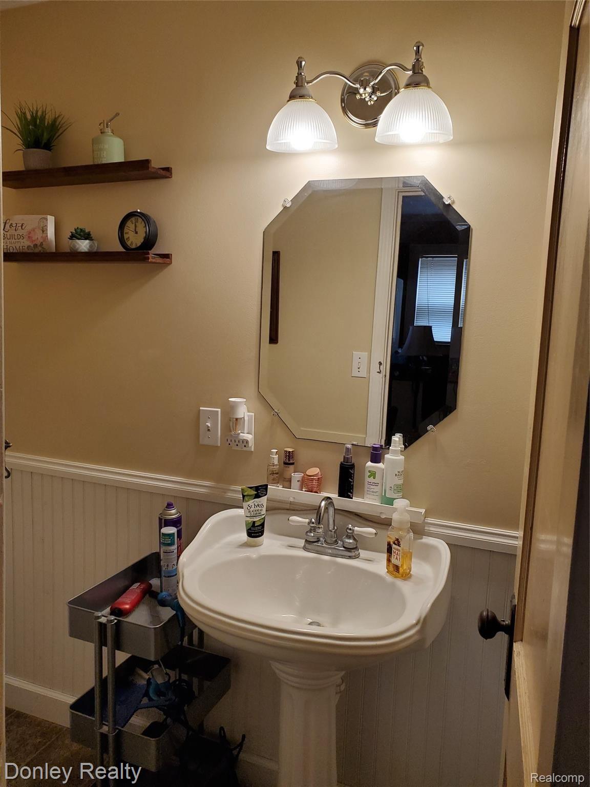 6559 West Marlette Road Marlette, MI 48453 - Photo 11 of 27 20190908_143425.jpg