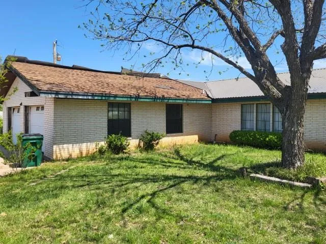 $138,437 | 306 Wade Street, Olney, TX 76374