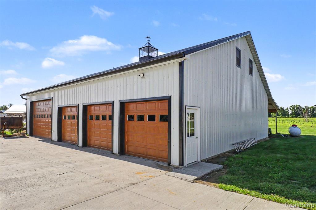 2150 East Snover Road Mayville, MI 48744 - Photo 6 of 48