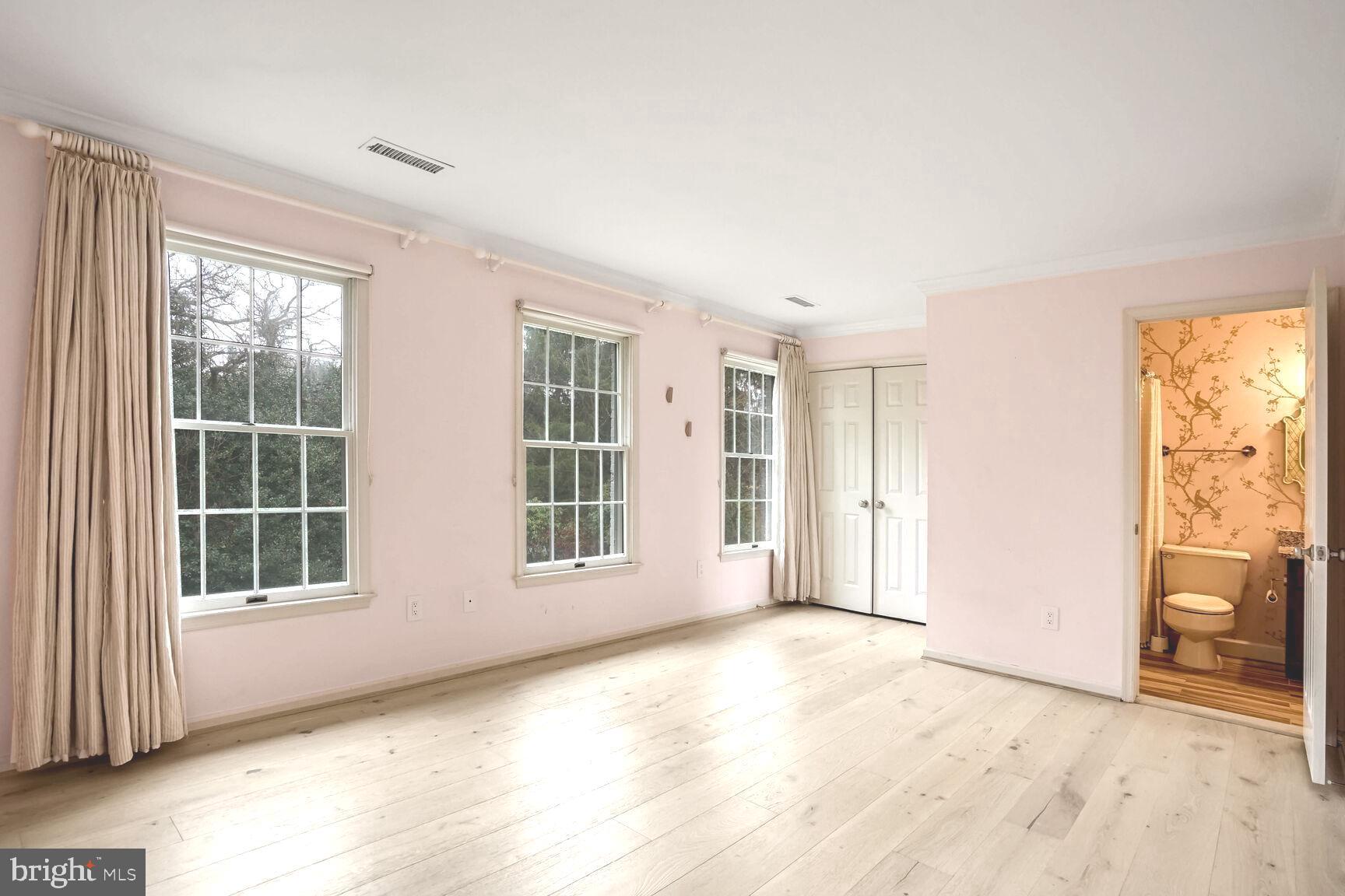 1222 Ranleigh Road McLean, VA 22101 - Photo 29 of 49 an empty room with windows