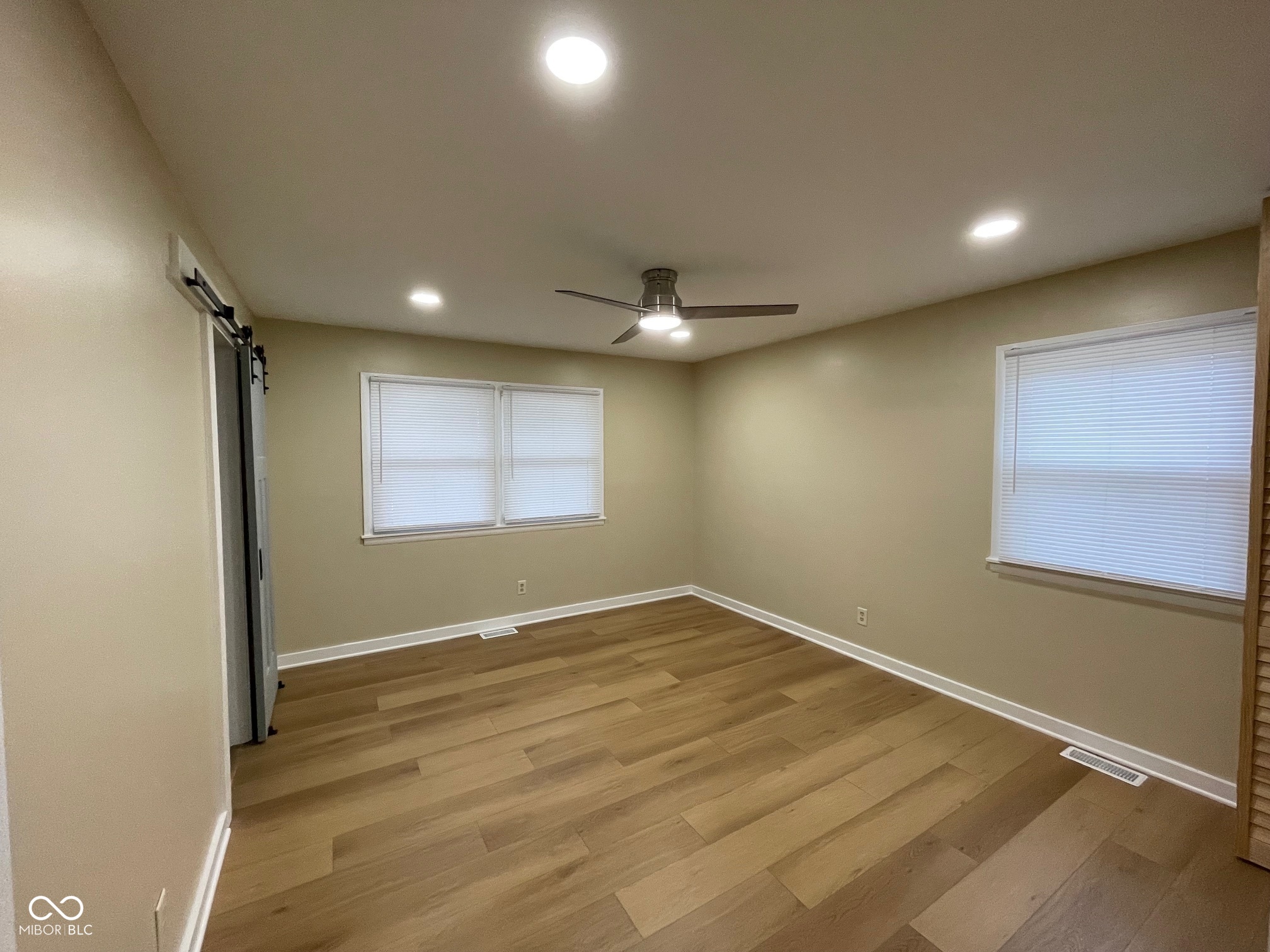5105 Manning Road Indianapolis, IN 46228 - Photo 12 of 24 Gallery Image 12