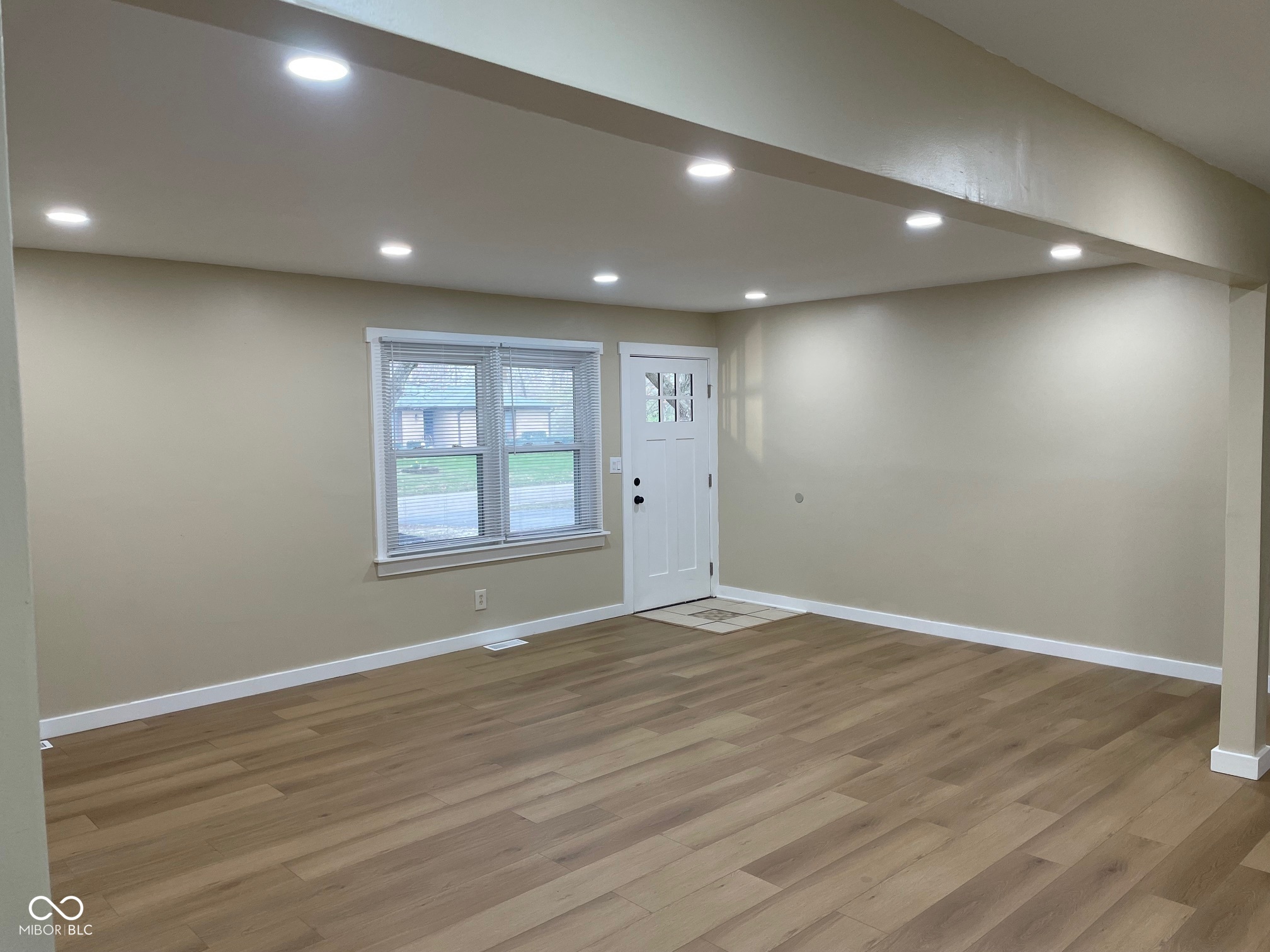 5105 Manning Road Indianapolis, IN 46228 - Photo 8 of 24 Gallery Image 8