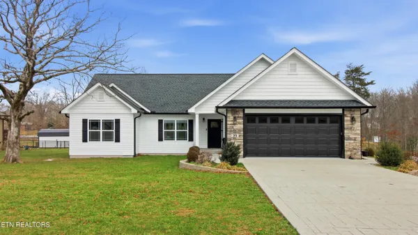 $415,000 | 35 Perry Crk Drive, Crossville, TN 38572