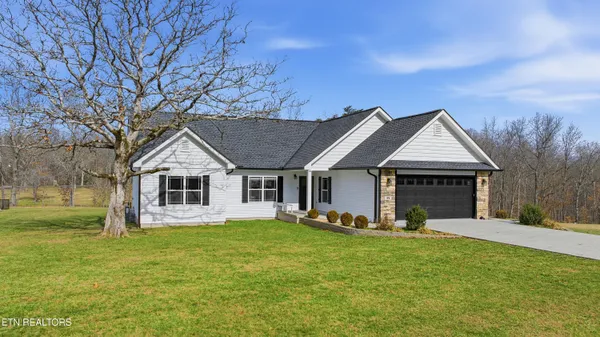 $415,000 | 35 Perry Crk Drive, Crossville, TN 38572
