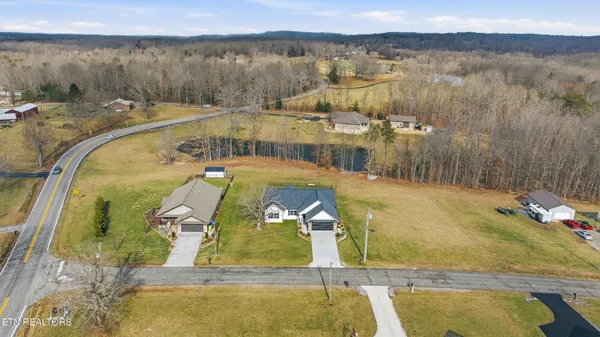 $415,000 | 35 Perry Crk Drive, Crossville, TN 38572