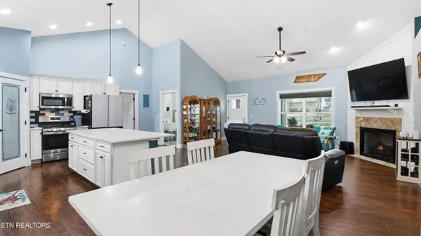 $415,000 | 35 Perry Crk Drive, Crossville, TN 38572