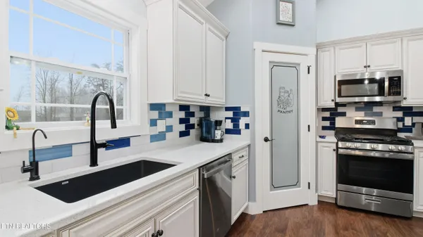 $415,000 | 35 Perry Crk Drive, Crossville, TN 38572